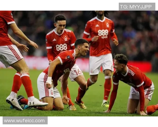 埃克纳斯与英特杜古激战正酣谁能在这场较量中脱颖而出